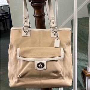Coach Penelope Putty & White Leather Tote NWT